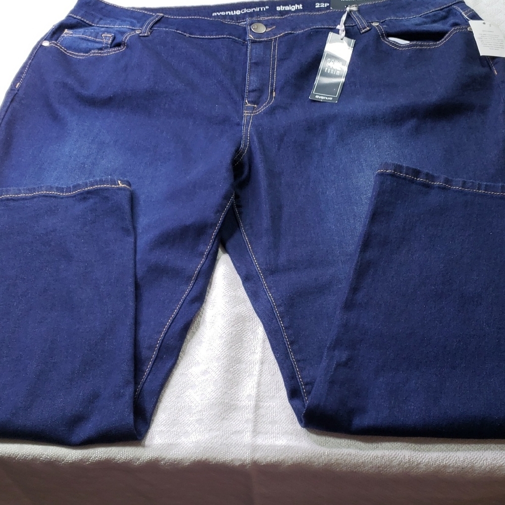 Avenue Jeans Straight 22P Blue NWT Plus Size